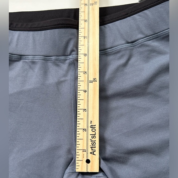 Free People Movement Flares Leg Yoga Pants Grey/Black Small NWOT - Picture 6 of 8